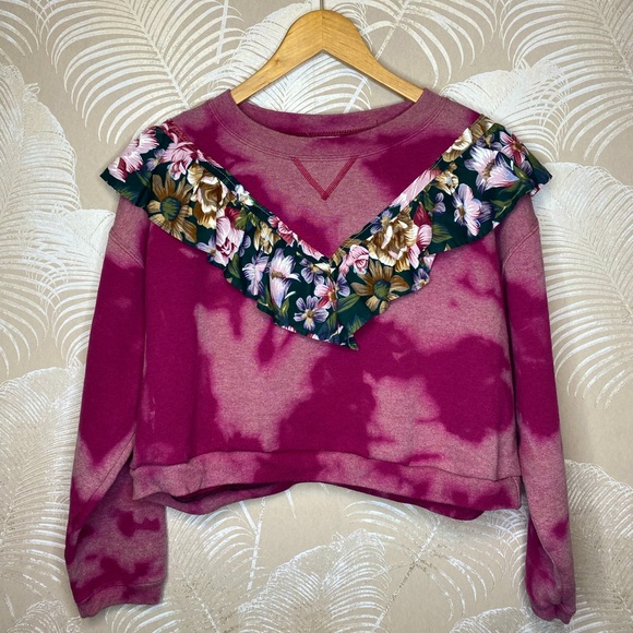 🪡 Handmade 🧵 Ruffle Sweatshirt - Picture 3 of 6